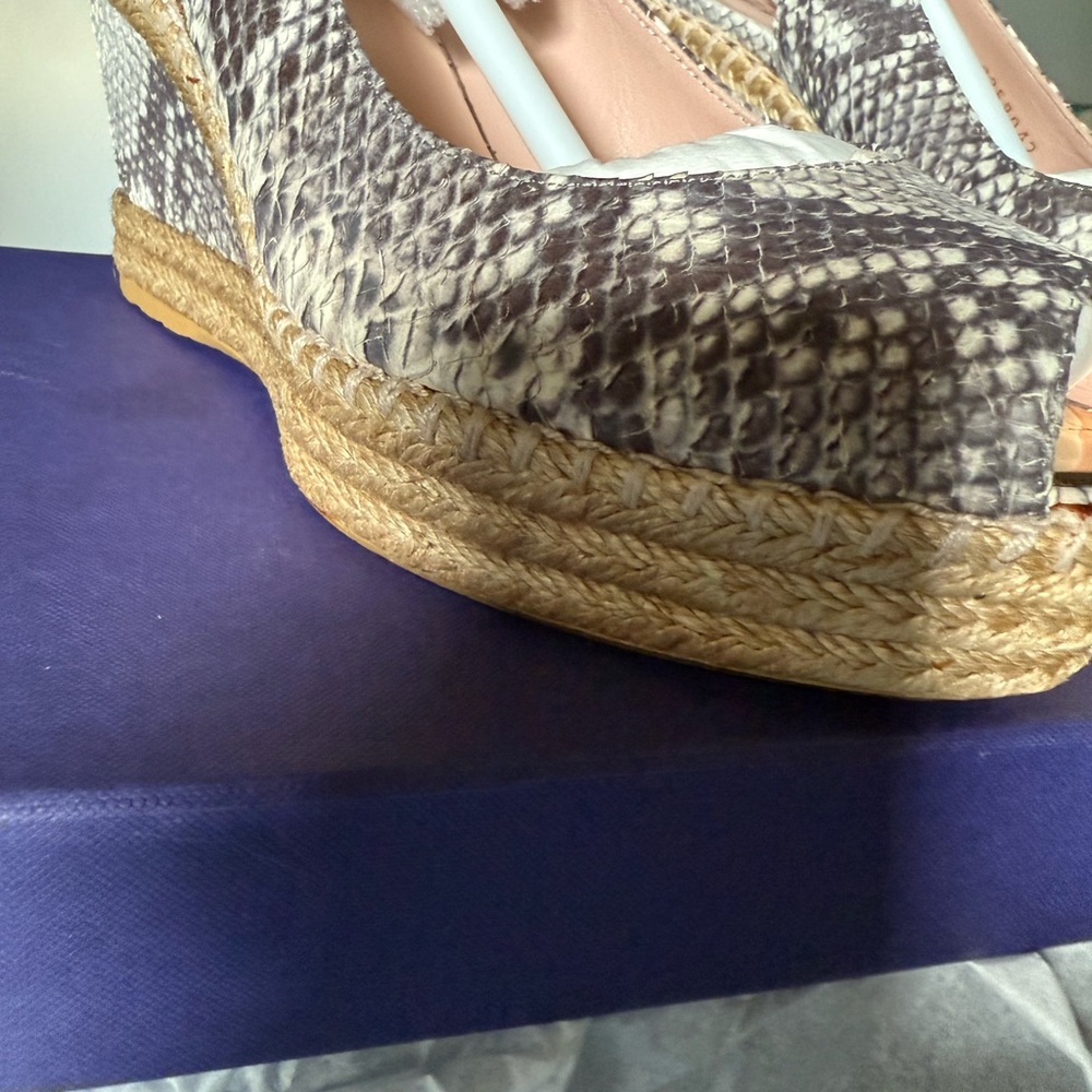 Stuart Weitzman Elegant Snakeskin Wedge Espadrilles - Picture 3 of 9